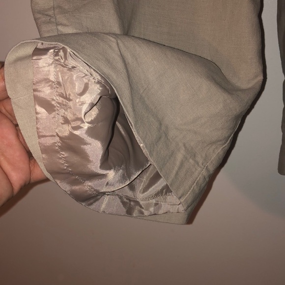 Capris - Picture 2 of 4